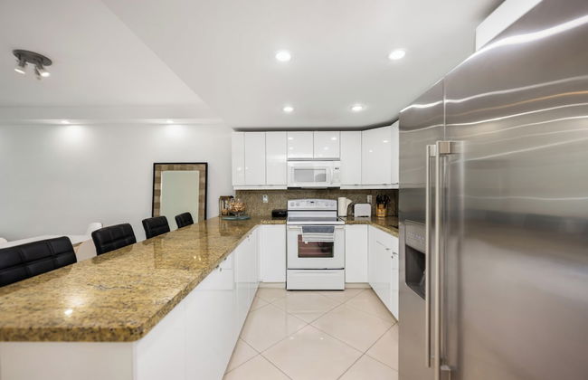 Condo Close to the Beach Pool, Gym, Tennis 2BR 6 Guests - Foto 11