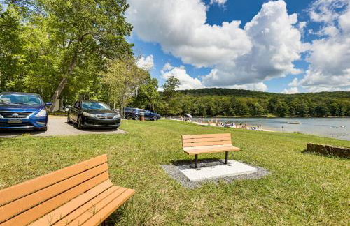 1 Mi to Resort Beach Alpine Lake A-Frame! - Foto 35