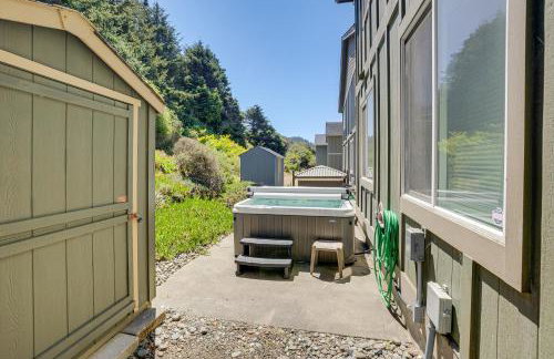 Steps to Shore Home with Hot Tub in Gold Beach - Foto 4