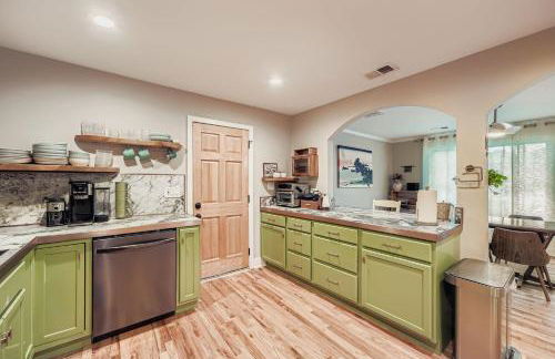 Elegant & Spacious Family Gem with Games, Office, Yard - Foto 15