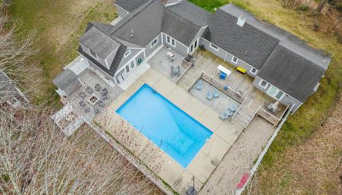 Kennebunk/Kennebunkport Beach House w/Pool! - Photo 4