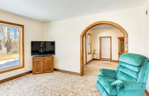 Patio and Mountain Views Farmhouse in Mancos! - Foto 5