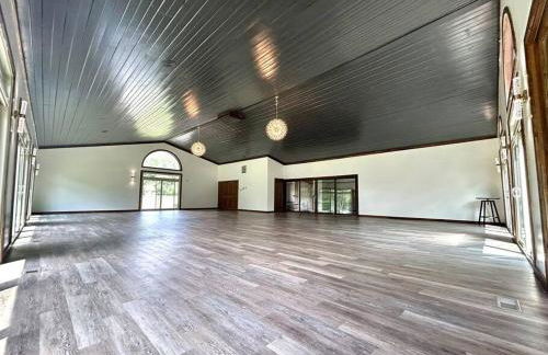12,700 sf 8 Room Mansion on 18 acres - Foto 3