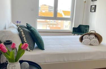 Esplanada-Zona Central-Perto Praias-Estacionamento Gratuito - Foto 8