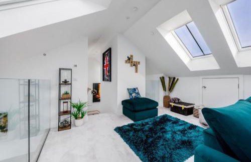 Dolce Vita - Duplex Apartment with Incredible Harbour Views - Photo 14