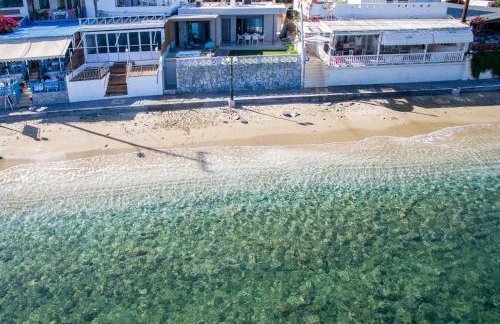 LENICO Seafront Villa - Photo 16