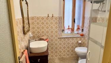 La colonna di Montisi - Foto 5, Shower