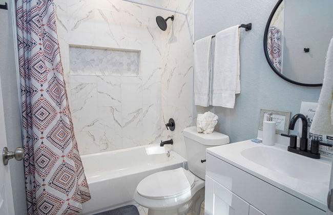 Don't Miss Dynamic 4br/2ba Near Jolly Riverwalk - Foto 21