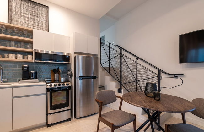 Kasa Collins Park Miami Beach Convention Center - Photo 20