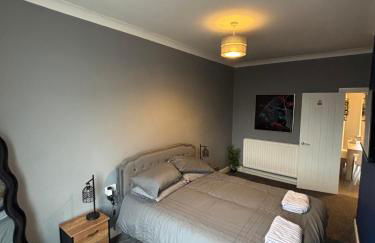 Affordable Luxury 2 Stunning apartment Sunderland close to City centre hospital Crown Works Studio and Nissan - Foto 14