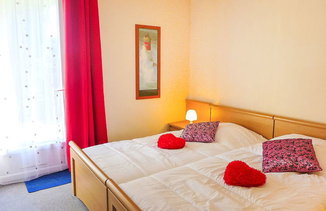 1 bedroom Apartment in La Richardais with garden - Photo 4