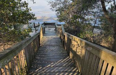 7 Min Walk to the Beach - Completely Renovated - Foto 26
