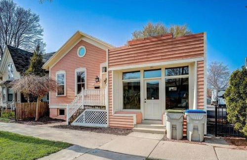 INSTA worthy Home! *Sleeps 8* - Walker's Point! - Foto 2