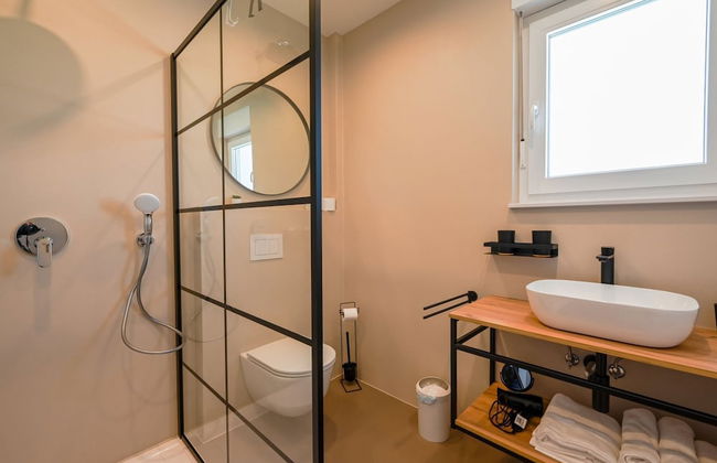 Matohanci Dazzling Villa With Pool - Foto 41