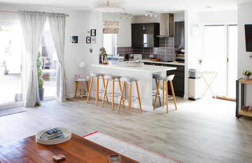 Rose Cottage - Photo 1