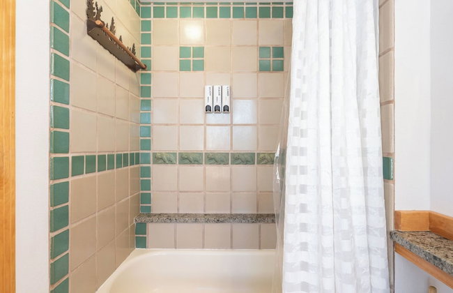 Lulu City 4B by Avantstay Beautiful Condo 100 Yards From Lift #7 Permit #:3639 - Foto 27