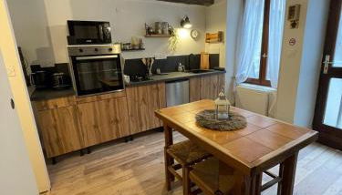 "La petite maison" Triplex au centre ville - Les Terres du Roy - Foto 2