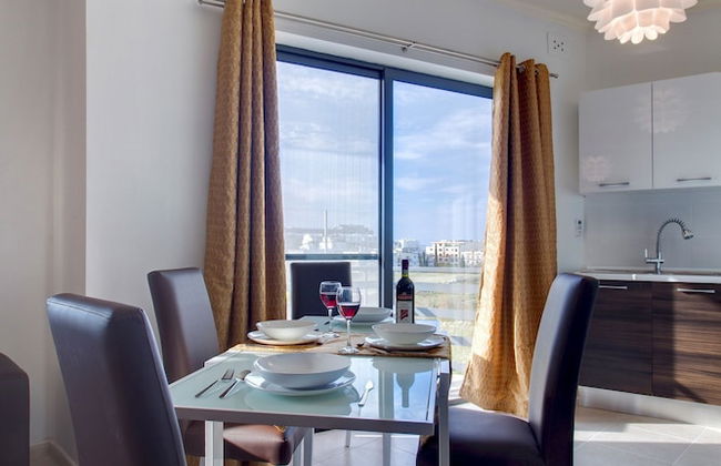 Modern Apt Overlooking Green Area - Foto 5