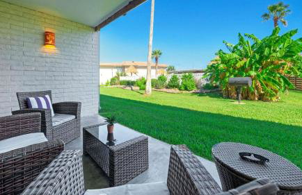 Beach Boardwalk Access Pool + Remodeled Interior Tropical Haven by Avantstay - Photo 72