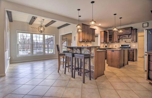 Pool and Furnished Patio Group Getaway in Hershey - Foto 8