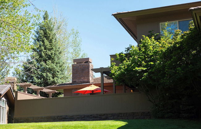 Perfect Basecamp for Mt. Bachelor With Hot Tub - Photo 33