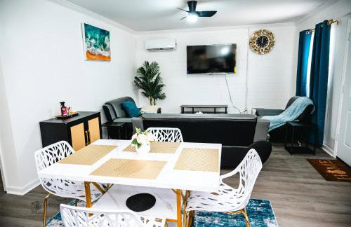 KLIZZ Suites - Photo 16