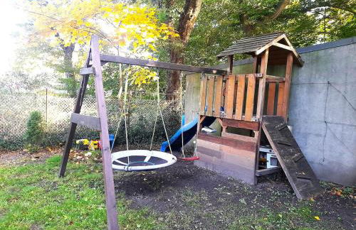 Central Private Cozy Room w own entrance, Spacious Bathroom, on-site parking - Foto 16