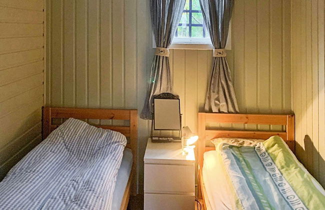 6 Person Holiday Home in Ostereidet - Foto 2