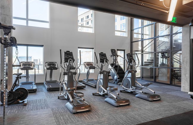 Mint House Nashville – The Gulch – Division St - Foto 57