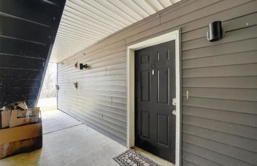 Stylish 2BR2BA with room to unwind - Foto 8