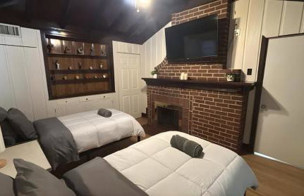 The SOFI Special - Modern Retreat, Dog Friendly - Photo 22