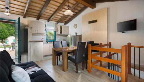 Pet Friendly Home In Trviz With Wifi - Foto 3