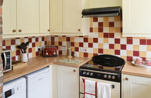 South View Cottage - Photo 5