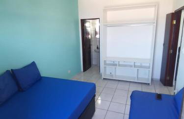 Apartamento pé na areia com sacada e garagem 2 banheiros - Photo 13