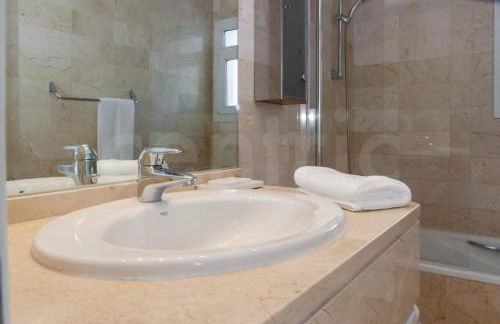 Duplex junto al mar en Marbella - Foto 24