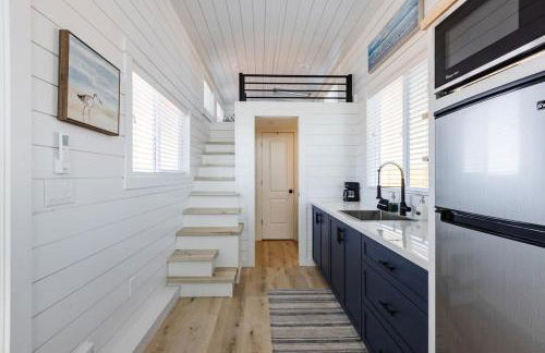 modern home with private hot tub - Foto 16