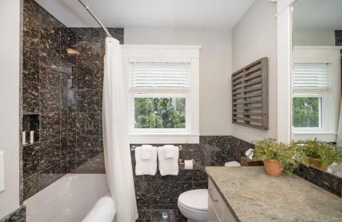 Sunset Shores Sanctuary by Juniper Holiday + Home - Photo 30