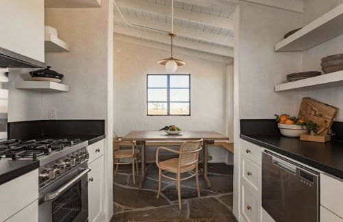 Nickey Kehoe- Heiwa Cottage Pool and Spa - Foto 9