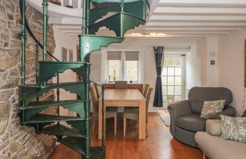 Bear Pit Cottage - Photo 9