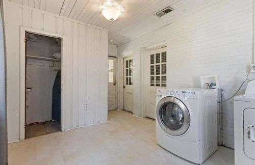 Breezy like Sunday Morning- Close to Everything! - Photo 49