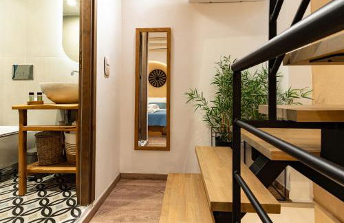 Mosaic Luxury Home - Photo 15