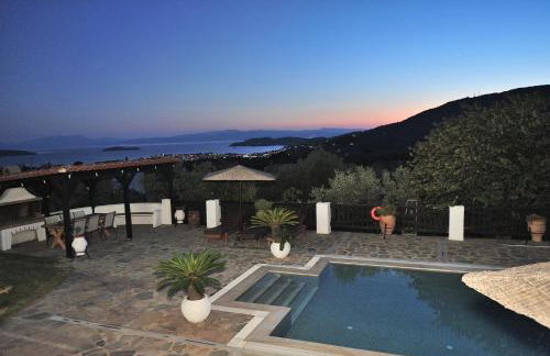 Villa Pefka - Foto 1