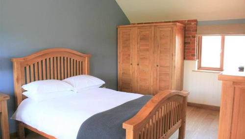 Blashford Manor Holiday Cottage - The Dartmoor Cottage - Foto 5, wardrobe