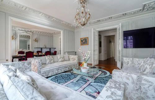 213 m2 Prestige Eiffel Signature - Photo 1