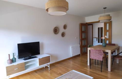 Un rincón con vistas a la Ría, playa y parking. - Foto 6