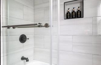 Luxury Short and Midterm Hyde Park Getaway - Photo 11