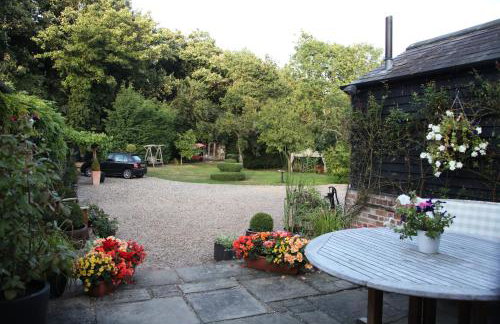 Tonge Barn - Photo 17