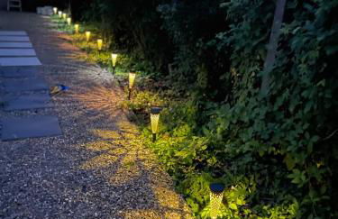 Bright and Modern Loft Retreat - Foto 13