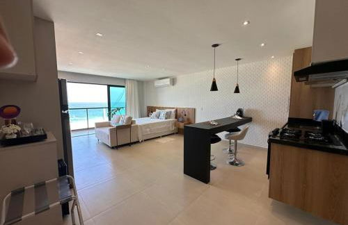 Luxuoso flat na praia de Itaipuacu - Foto 7