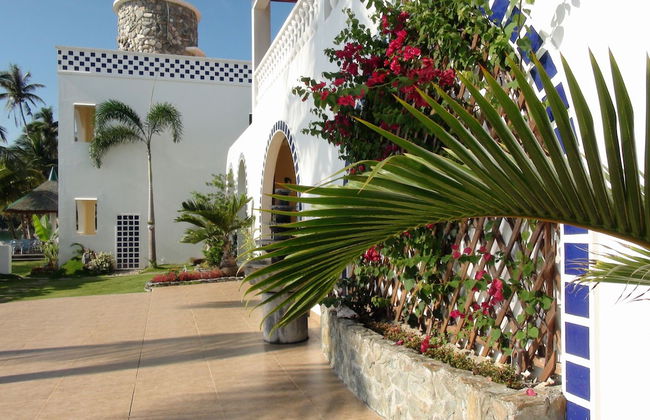 Squares Cafe and Apartments - Foto 42